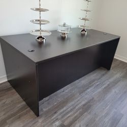 desk furniture