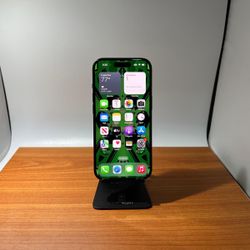 Apple iPhone 15 128GB AT&T//Cricket Service Fully Functional  Apple warranty: June/24/2026.