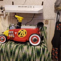 Mickey  Mouse Car And Charger 