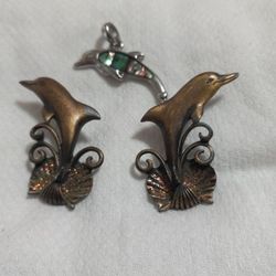 DOLPHINS 🐬 JEWELRY "" SET PENDANT  AND EARRING ""