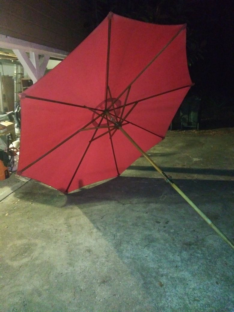 9 foot patio pool deck crank up umbrella red