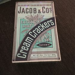 Vintage Jacob & Co. Cream Cracker Tin