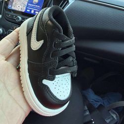 Baby shoes