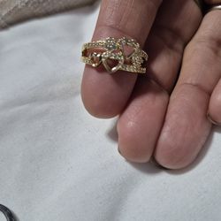 Fashion yellow hearts ring