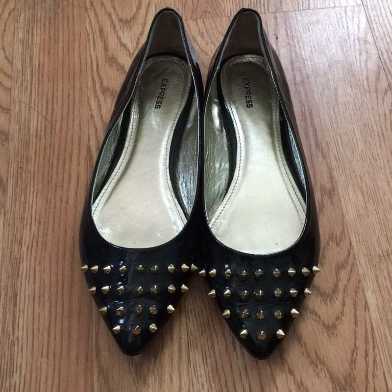 Express flats size 8
