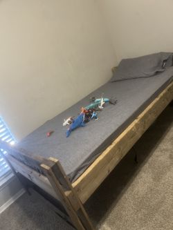 TWIN SIZE BED FRAME AND MATTRESS