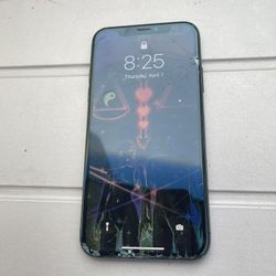 iPhone X Unlocked *Cracked Screen*