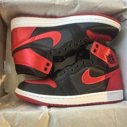 Jordan 1 Satin Breds