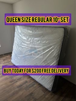 Queen mattress regular set with box spring ( 2pc brand new)