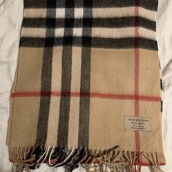 Burberry Scarf 