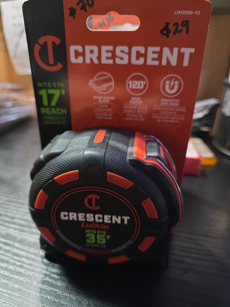 Crescent Lufkin 1-1/4 Inch x 35 Ft. SHOCKFORCE NITE EYE Magnetic Tape Measure