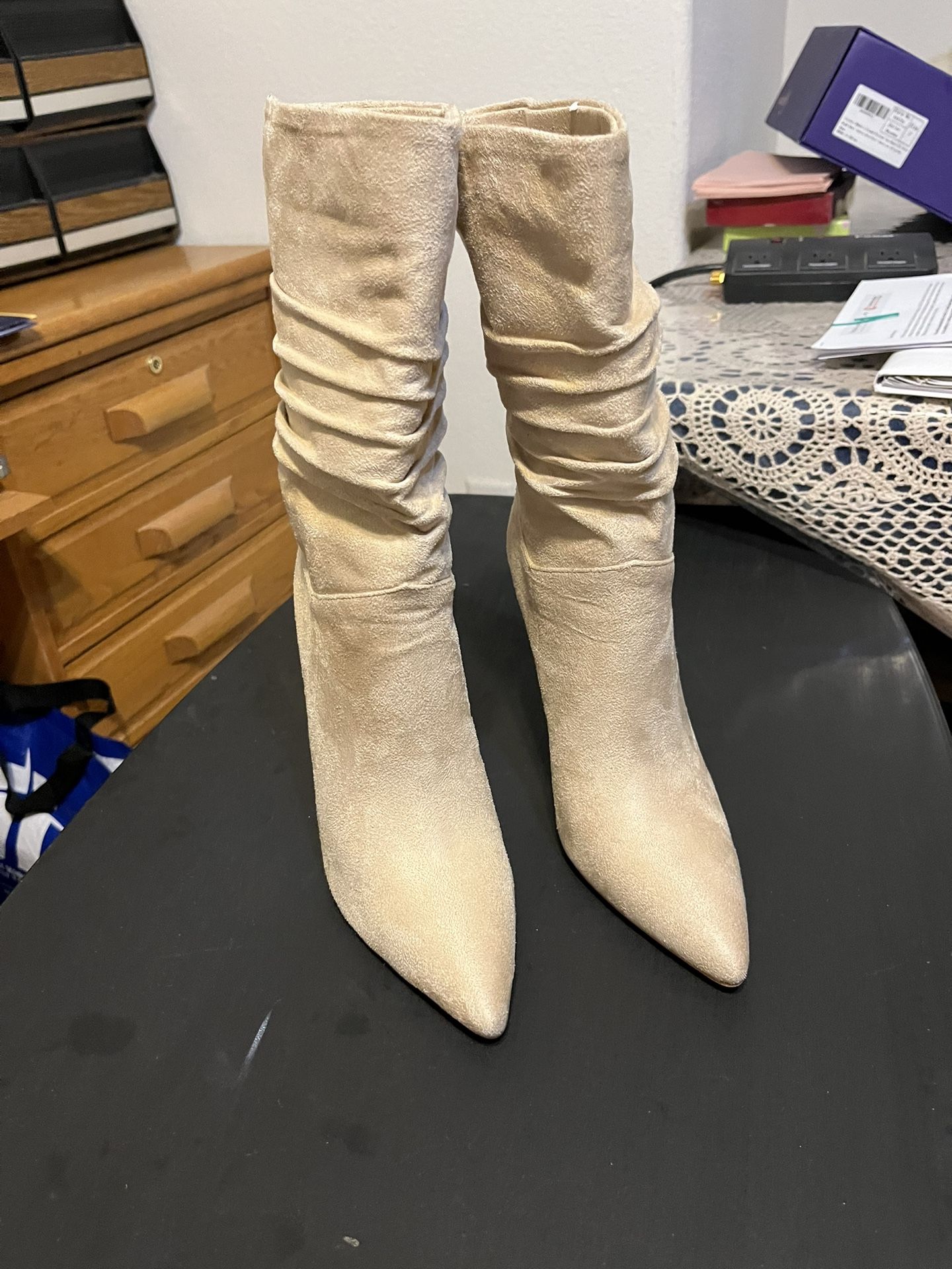 Brand New Boot Vivian’s, Size 7,heels 4.5 Inch