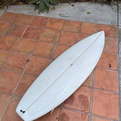 5’6 Handshaped Surfboard