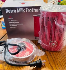 Retro milk frother