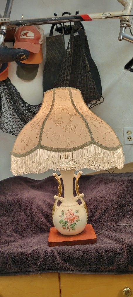 Rose & Gold Leaf Victorian Lamp