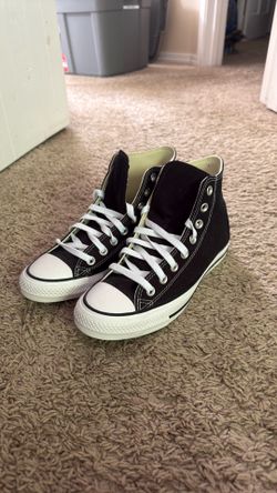 Brand new Black and White Converse shoes - Size 8