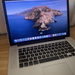 MacBook Pro - 15.4 inch