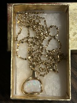 14kt  Dije Opal .. Oro Real 