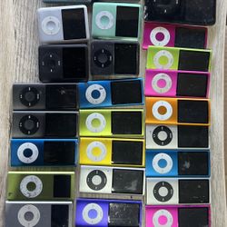Lot Of 55 iPods