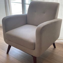 Pair of Modern Armchairs – Comfortable & Stylish