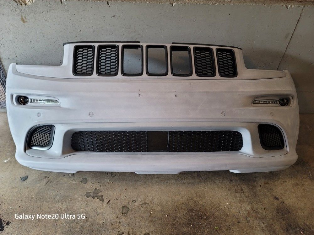 JEEP GRAND CHEROKEE SRT8 FULL BUMPER CONVERSION KIT 2014-2021