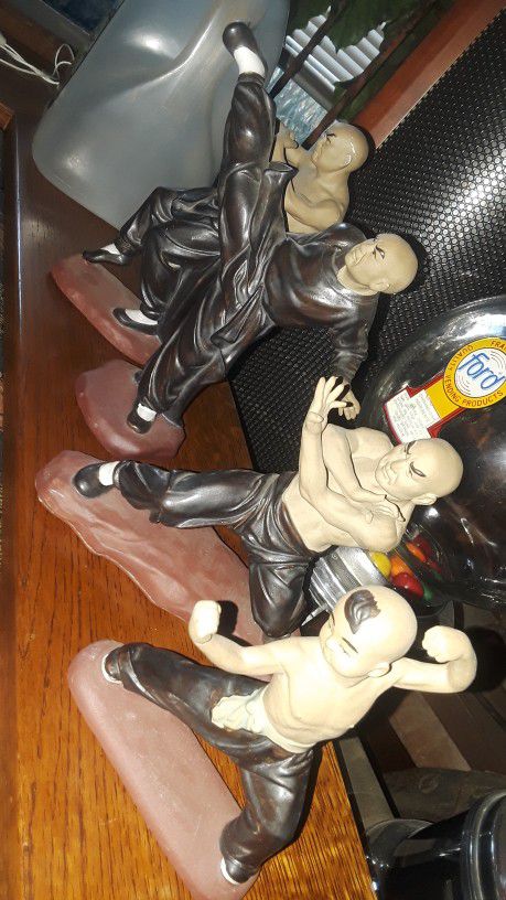 4 Shaolin kungfu Figures 