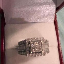 14 K Wedding Ring W Diamonds 