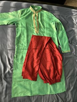 Men Size Medium Indian Kurto With Lengo