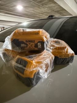 Dewalt 5 ah EACH