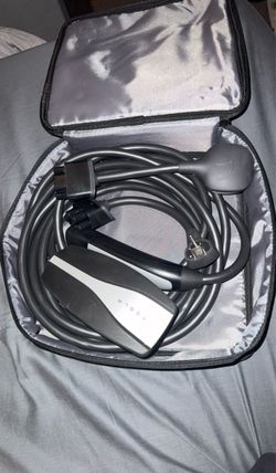 Tesla mobile connector universal