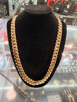 Gold cuban link chain