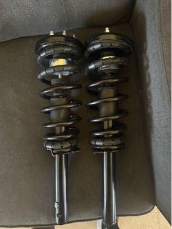 Brand New Front Complete Quick Strut Assemblies (Pair)