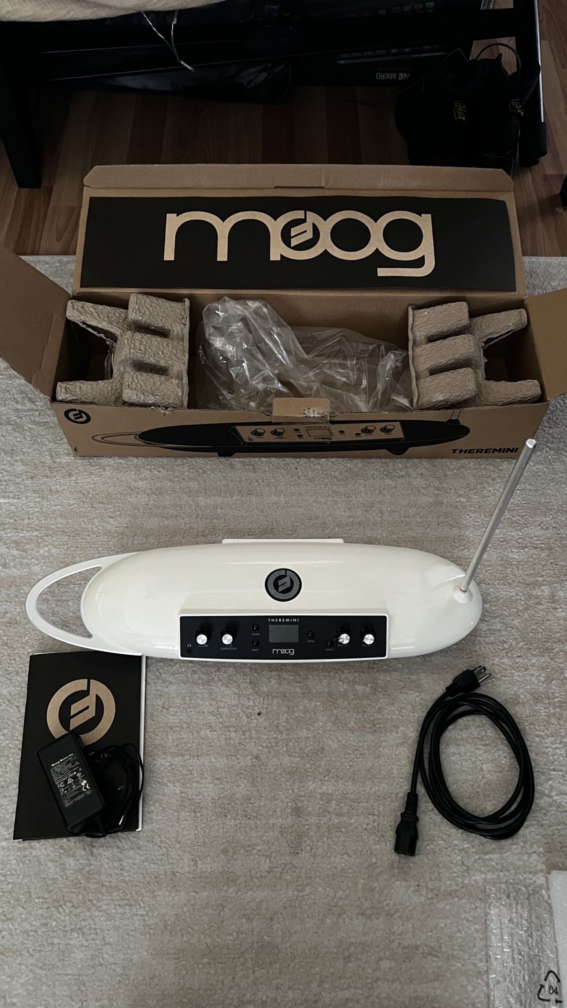 Moog Theremini