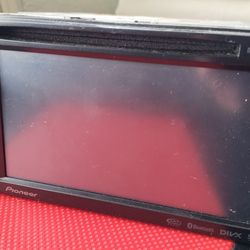 Pioneer Double Din GPS Radio w/ Pioneer Satellite Digital Tuner
