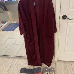 New Robe And New Slippers In North Peoria 