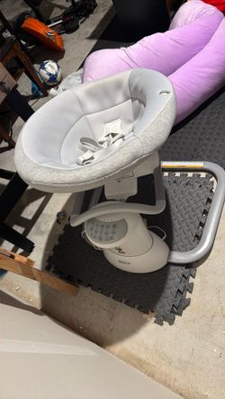 Baby swing