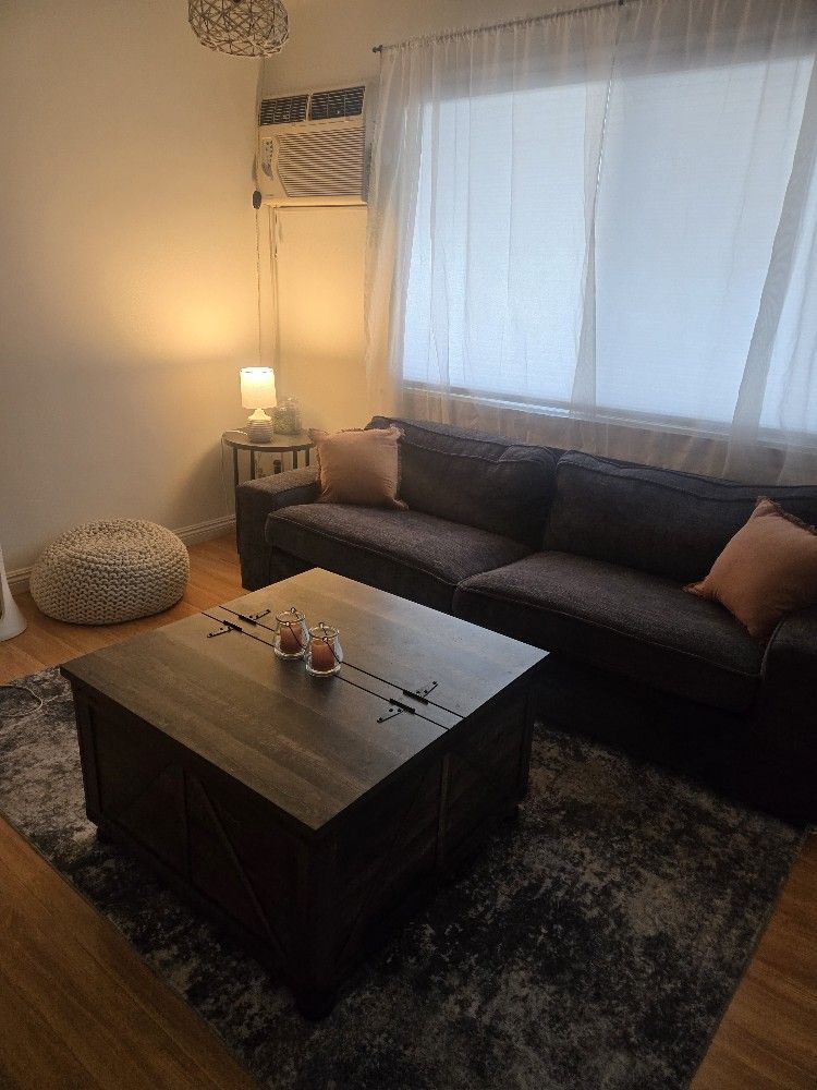 Coffee Table With Storage 