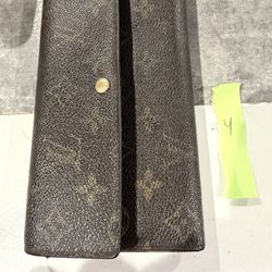 Louis Vuitton Sarah Wallet Monogram 