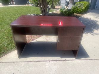 Desk - free