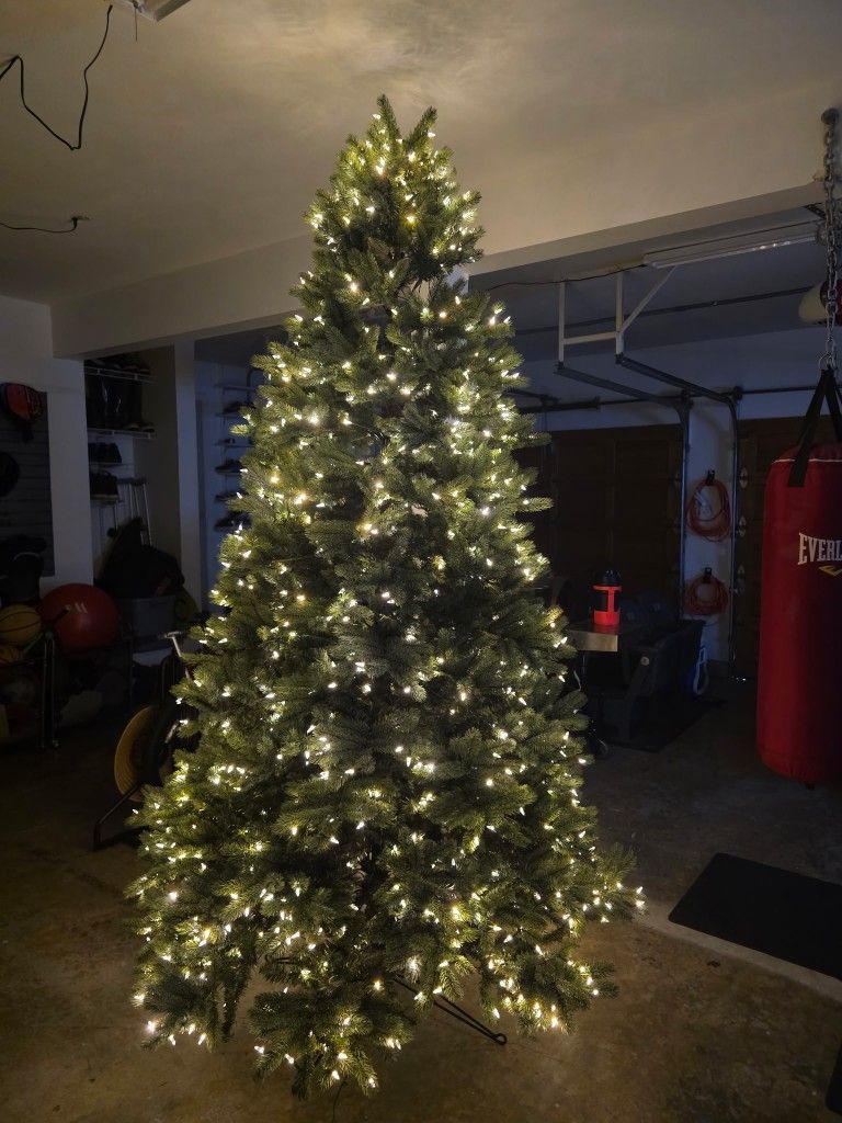 9 Foot Christmas Tree