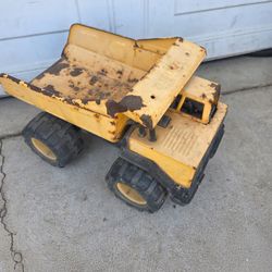 Vintage metal tonka truck