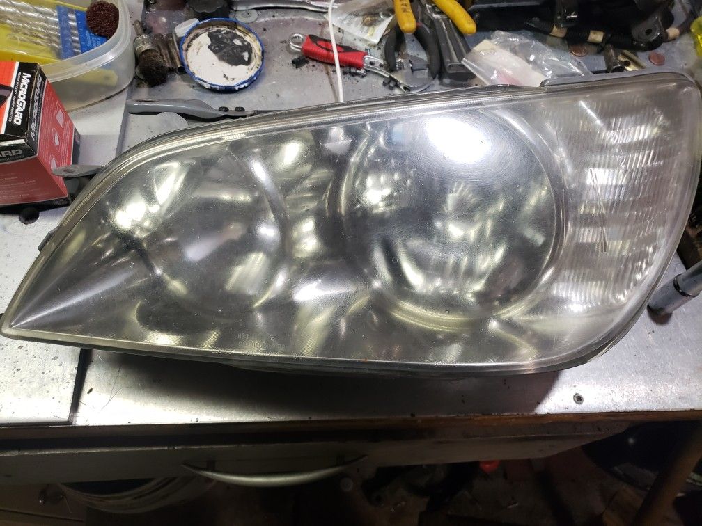 2001 - 2005 Lexus is300 driver side headlight