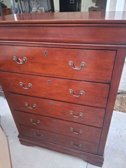 6 DRAWER CHEST