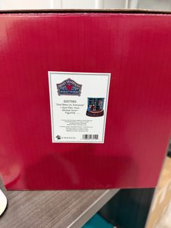 New in box Enesco Disney Traditions