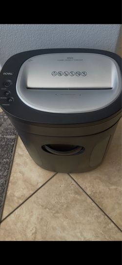 Royal 12 Sheet Crosscut Shredder with Wheels
