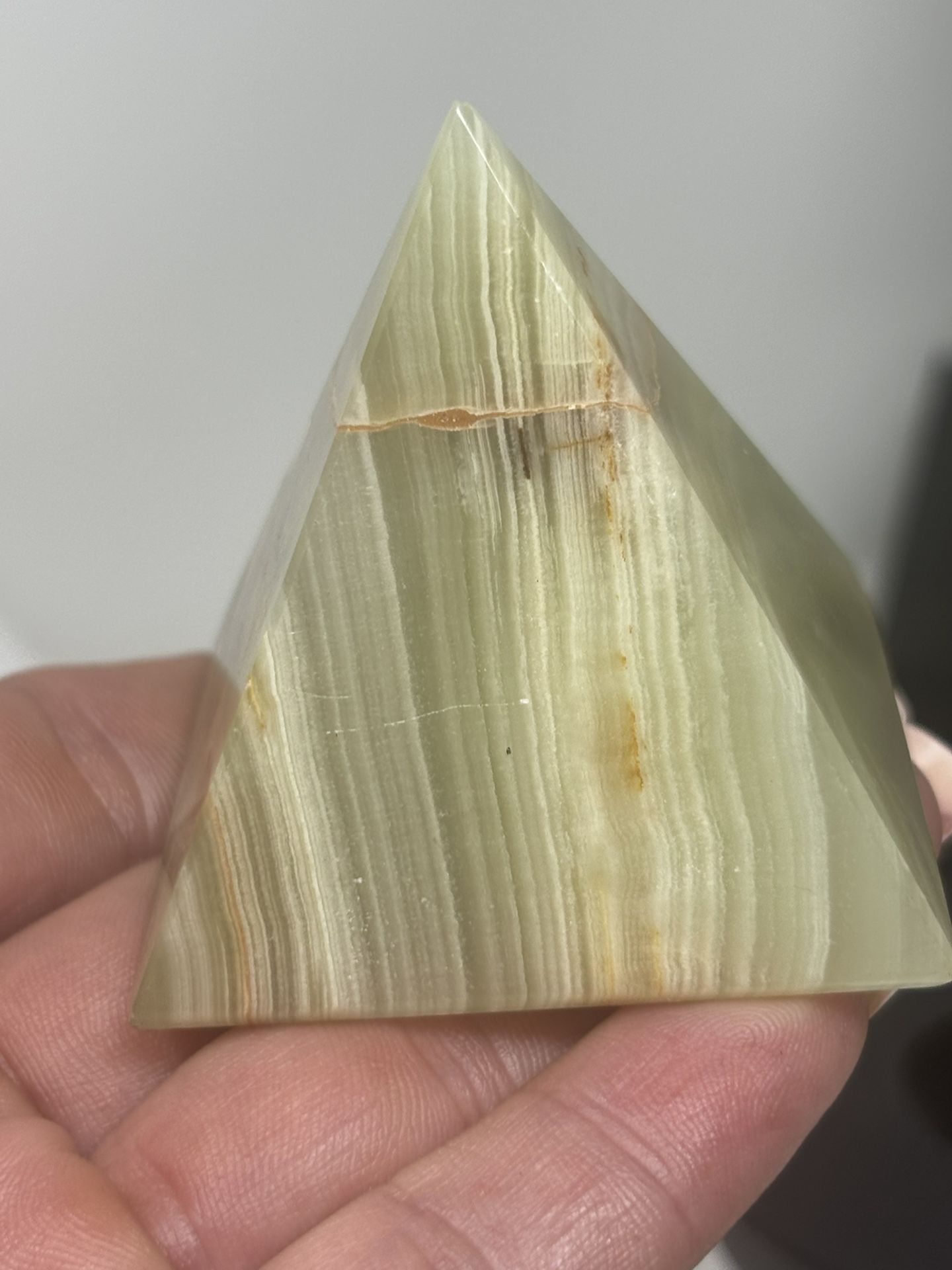 Crystal Green Onyx Pyramid 