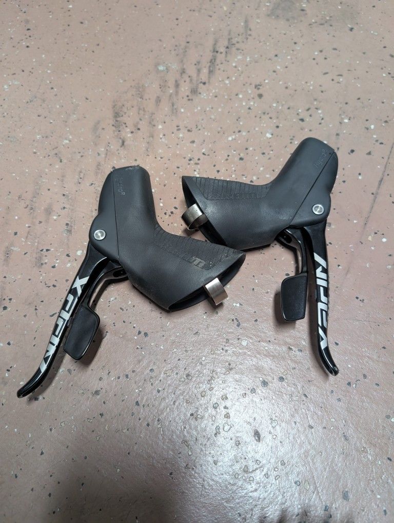 SRAM Apex 11 Speed Hydraulic Shifters And Derailleur