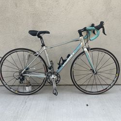 Giant Avail Road Bike w/upgrades size small