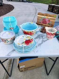 Pioneer Women items
