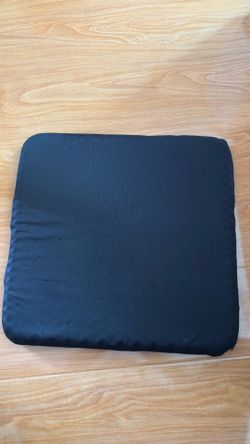 Pre Own Gel Seat Cushion with Black Washable Cover - Honeycomb Design-18”x17.5”